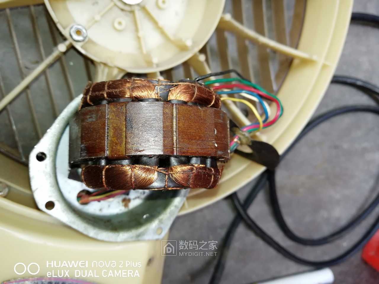 拆一个钻石牌鸿运扇电机加油