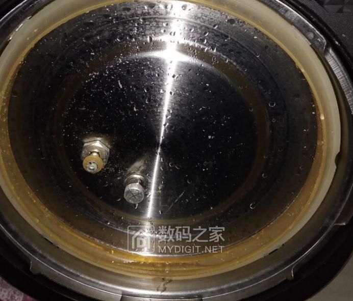 求助,如何拆九阳y-50c18电压力锅顶盖