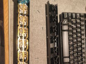 拆一个清风QF-X8K2 PDU插座