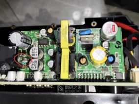 Alphaess blackbee1200户外移动电源锁死