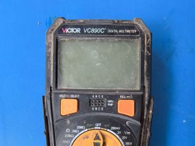 拆解胜利VC890C+万用表