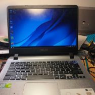 华硕vivobook轻薄本 i5 8代 独显 788元