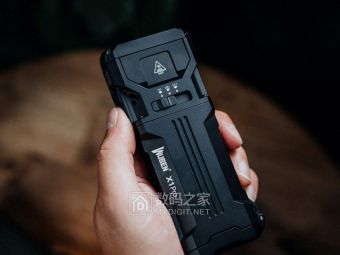 Wuben X1 Pro手电筒：亮到能召唤外星人还兼职充电宝？