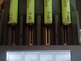 便宜没好货，芯伊航7号充电电池，700mAh只能放出230mAh