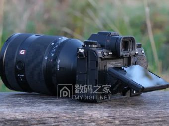 当AI伪造视频比泡面还泛滥！索尼给相机装了“测谎仪”