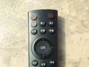 糗事系列（3）拆联通机顶盒语音摇控器ZTE