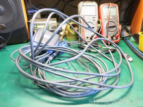 为了挽救50块钱的KVM，胳膊差点给烫熟了：Aten CS64U 4口USB KVM上电不启动维修