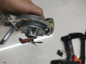 解刨一個瓦斯槍