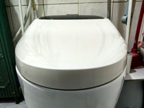 修理潮牌自动冲水马桶排水故障