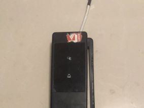 拆个家用智能门锁 发现电机碳刷磨断了