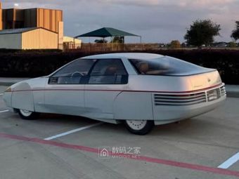 失踪几十年的福特镇店之宝 竟在脸书二手店当雕塑卖 千万别点火！