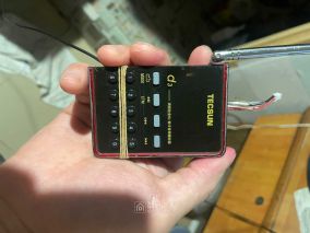 DIY了个便携收音机。。。。