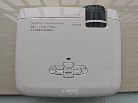 拆解諾必行S1投影機