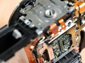 用佳能70D坏机给被划伤CMOS传感器的EOS760D换个低通滤镜