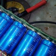 超级电容！2.7v 360f 6颗含保护板！送线鼻子方便连接。48包邮非边远！