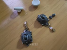 刚买的游戏机（Trimui Brick Pro）又拆了，这次更狠，直接把摇杆嘎了