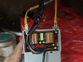 煤气炉电池座这个叫脉冲点火器？