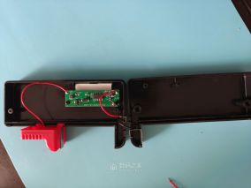 拆改个家用测电池的电压表