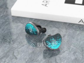 这副入耳式耳机有点东西！Kiwi Ears星尘让音乐味和监听味和平共处