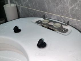 齿轮级修复恒洁QE6智能马桶冲洗故障