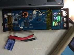 100瓦充电宝组装完成，纠结要不要焊根强启EC5头子？