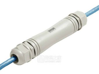 日本山业推出超强PoE扩展器：700米网线延长+IP67防水，户外组网难题有救了