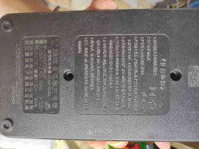 雅迪dmqs7230-01充电器亮灯不充电维修