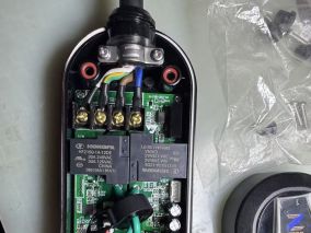 检修知桩3.5KW便携充电枪