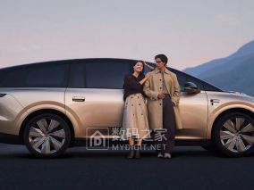 理想旗舰纯电SUV Li i9定档9月16日！旋转零重力座椅，李想放话全世界都需要
