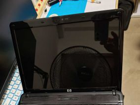 兄弟们，翻出来一台HP 6535S笔记本，开机黑屏灯闪5次