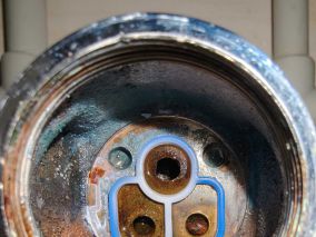 工具到了，龙头终于拆开了