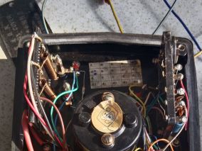 请问MF14万用表接触不良了