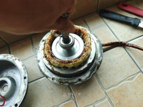 德意Dandy抽油烟机拆卸更换电机及油烟机电机拆解保养