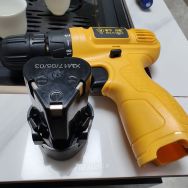 虾牌锂电钻 付邮费赠送