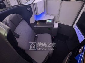 美联航商务舱也分三六九等啦！想躺飞？加钱选座，没钱靠边