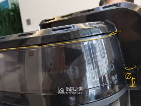 周六给老婆同事修一个创迪空气炸锅，故障简单，就是不会打开