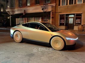 马斯克这次玩大了：Cybercab没申请豁免直接上路，NHTSA反手甩出AQ26002审计