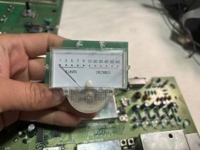 拆个大家伙 根徳S800千禧版收音机