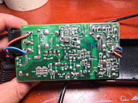 拆一个套娃台达12V5A电源（DELTA EPS-5）