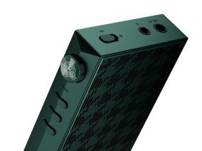 谁说小机身不能有旗舰声？HiBy RS2 II播放器把RS8 II的看家本领塞进了口袋