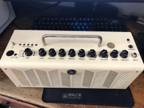 雅马哈THR10 吉他扩大器拆解
