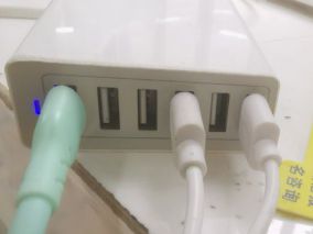 苹果手机充电需要更高电压吗？
