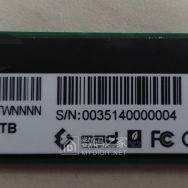 出2条 M.2 NVMe SSD 2280 1TB 存储 ¥582