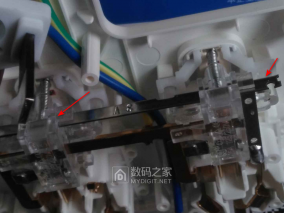 为何新出的插座可维修性这么差？