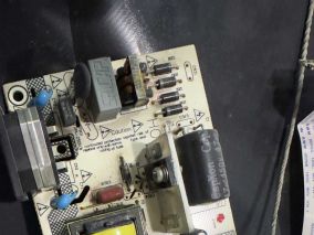HKC显示器更换电源主板