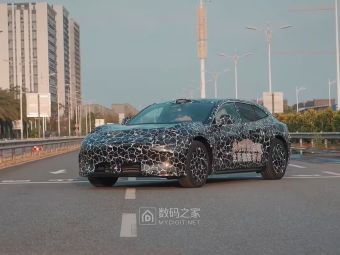 启境首车“三个百万”级猎装轿跑亮相