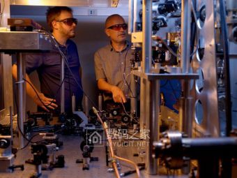 科罗拉多一阵妖风把美国官方时间吹慢4.8微秒 全网急问这算迟到吗？