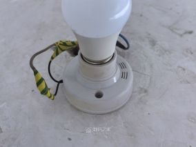 拆解绿鸟照明LN-GY-03声光控灯座