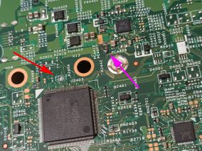 拆修联想 Lenovo ideapad 300s 反复重启故障
