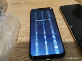 荣耀20青春版手机换屏幕总成最后选了老化屏结果没见老化